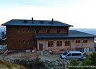 Podařilo se dokončit hrubou stavbu Bezručovy chaty na Lysé hoře